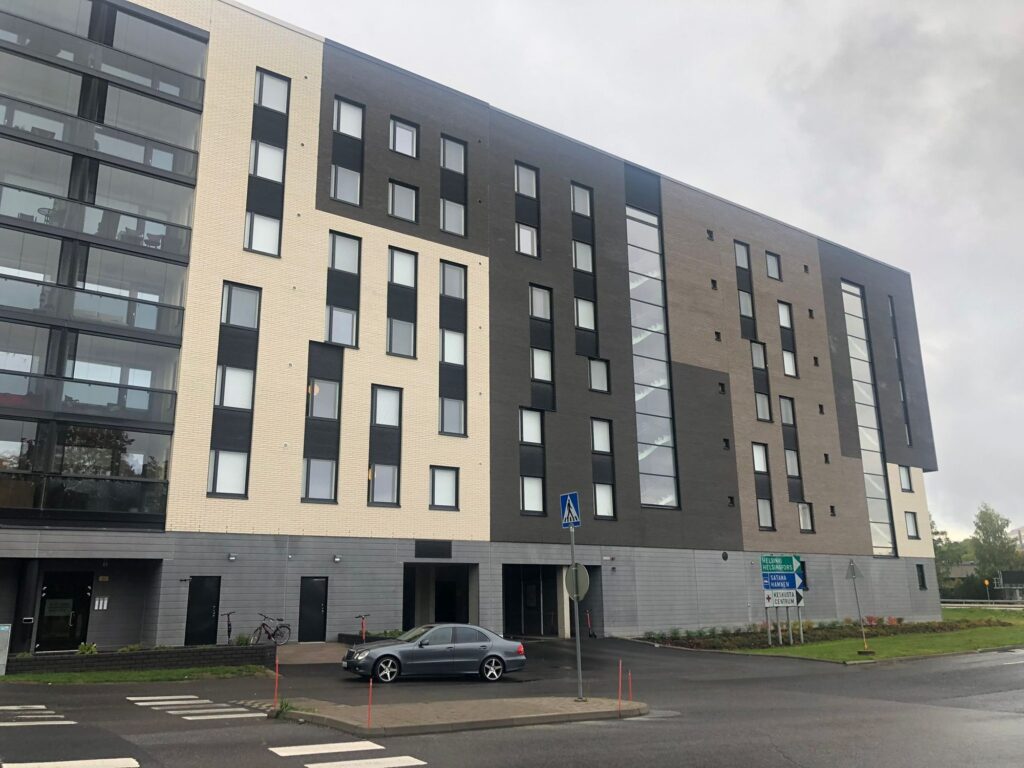 Valmis tiilijulkisivu